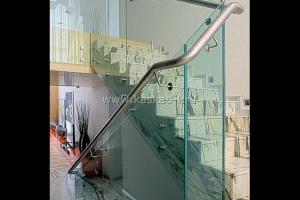 Лестницы и ограждения из стекла